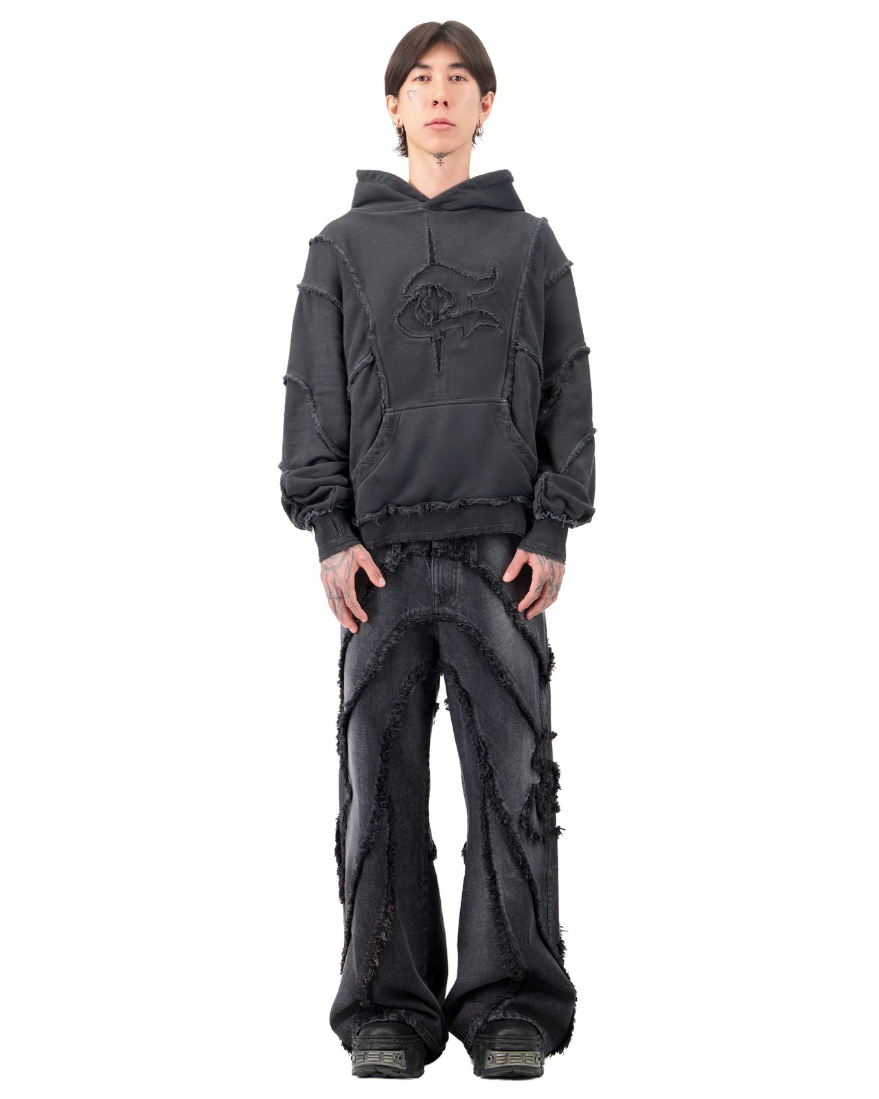 INVICTUS HOODIE