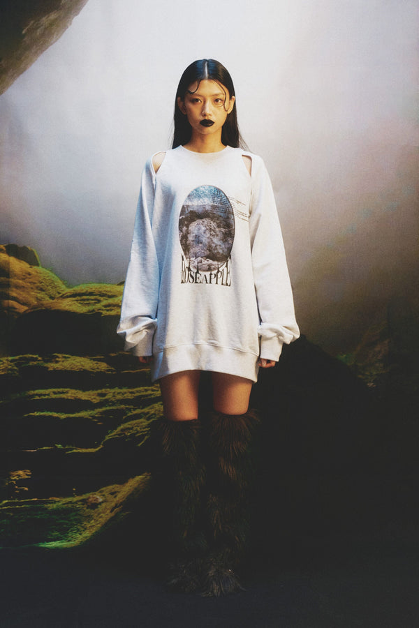 Cut-Out Graphic Sweatshirt White